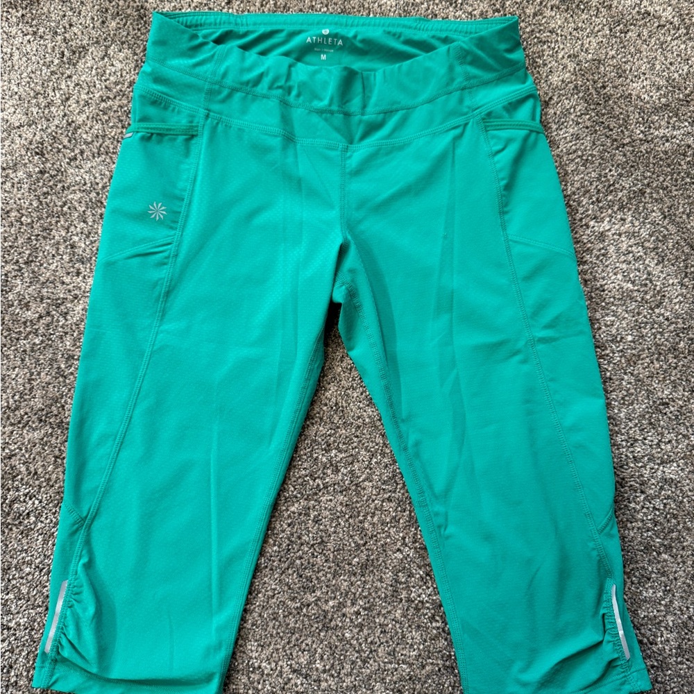 Athleta Teal Capri Pants